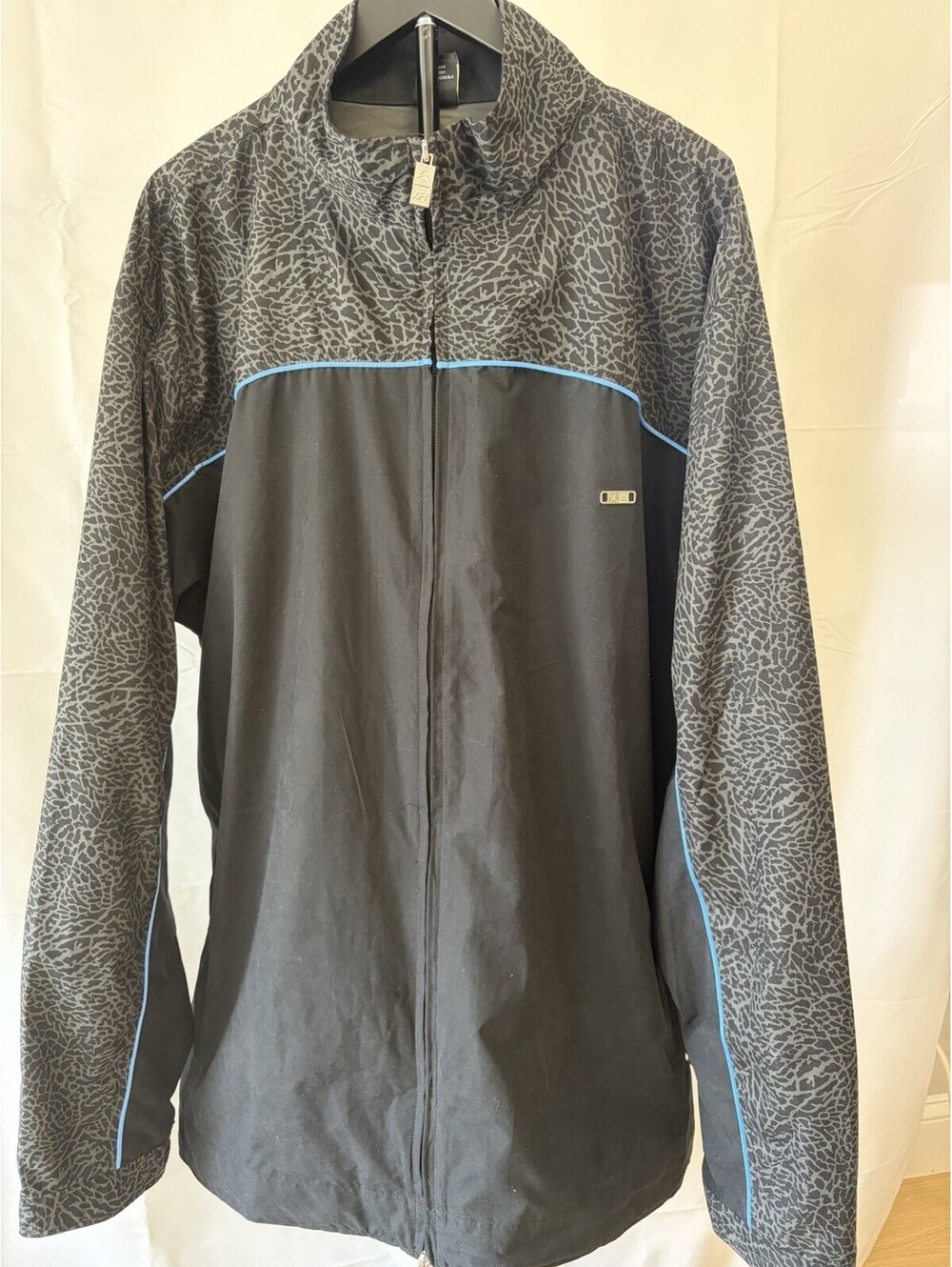 Jordan’s Black Full Zip Men’s Jacket 3 XL